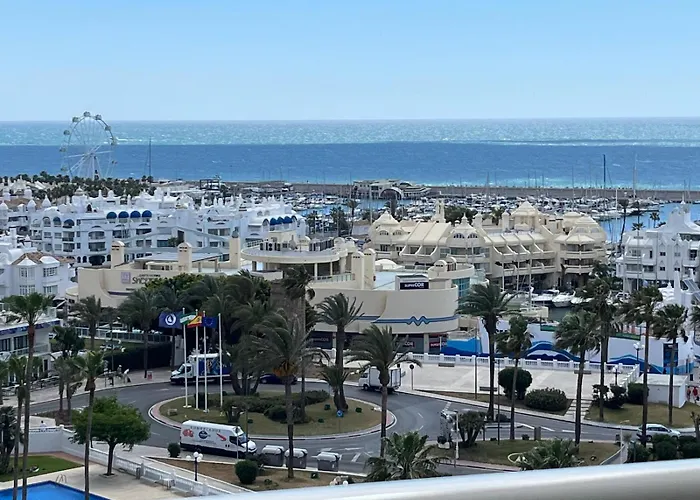 Primera Linea de Playa -First Line Beach - Puerto Marina Area