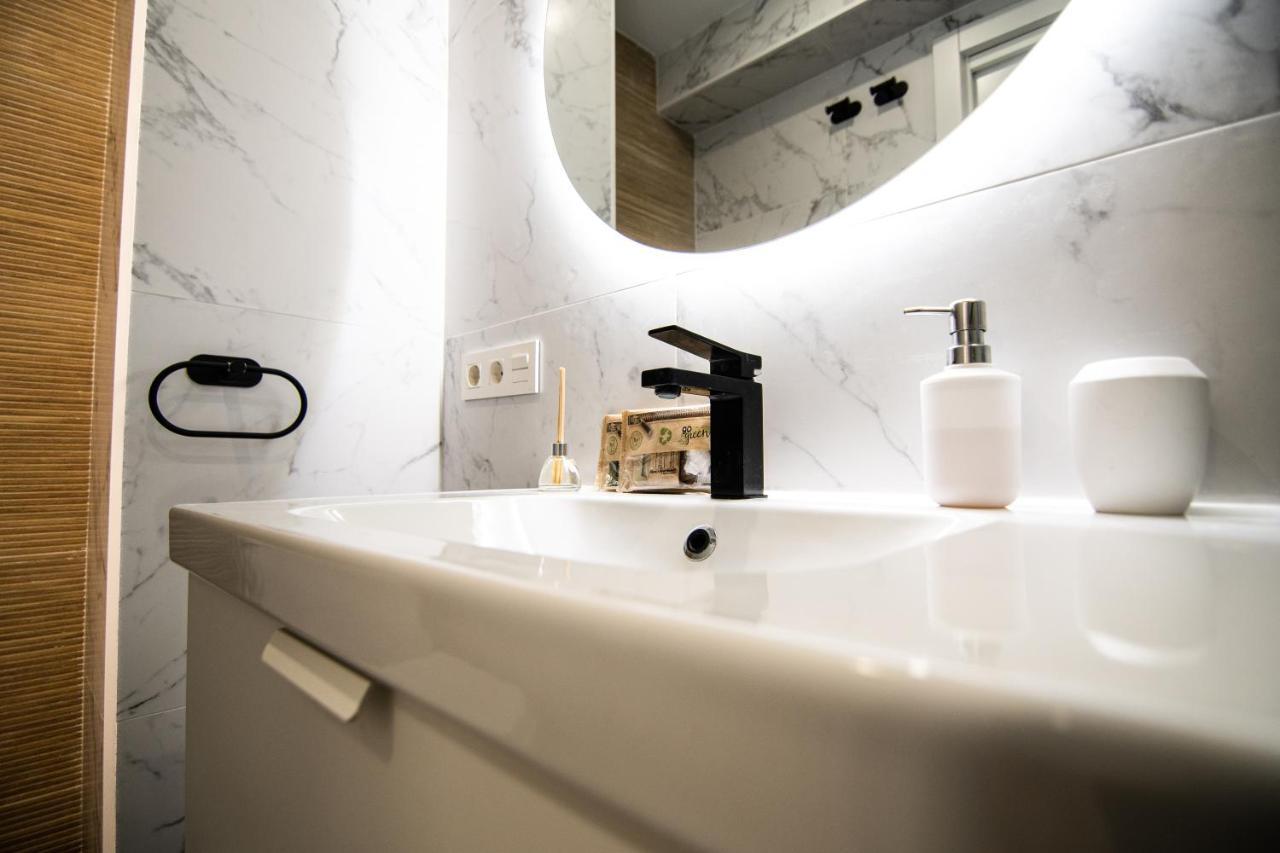 Appartement Puerto Marina - First Line - - Malaga *
